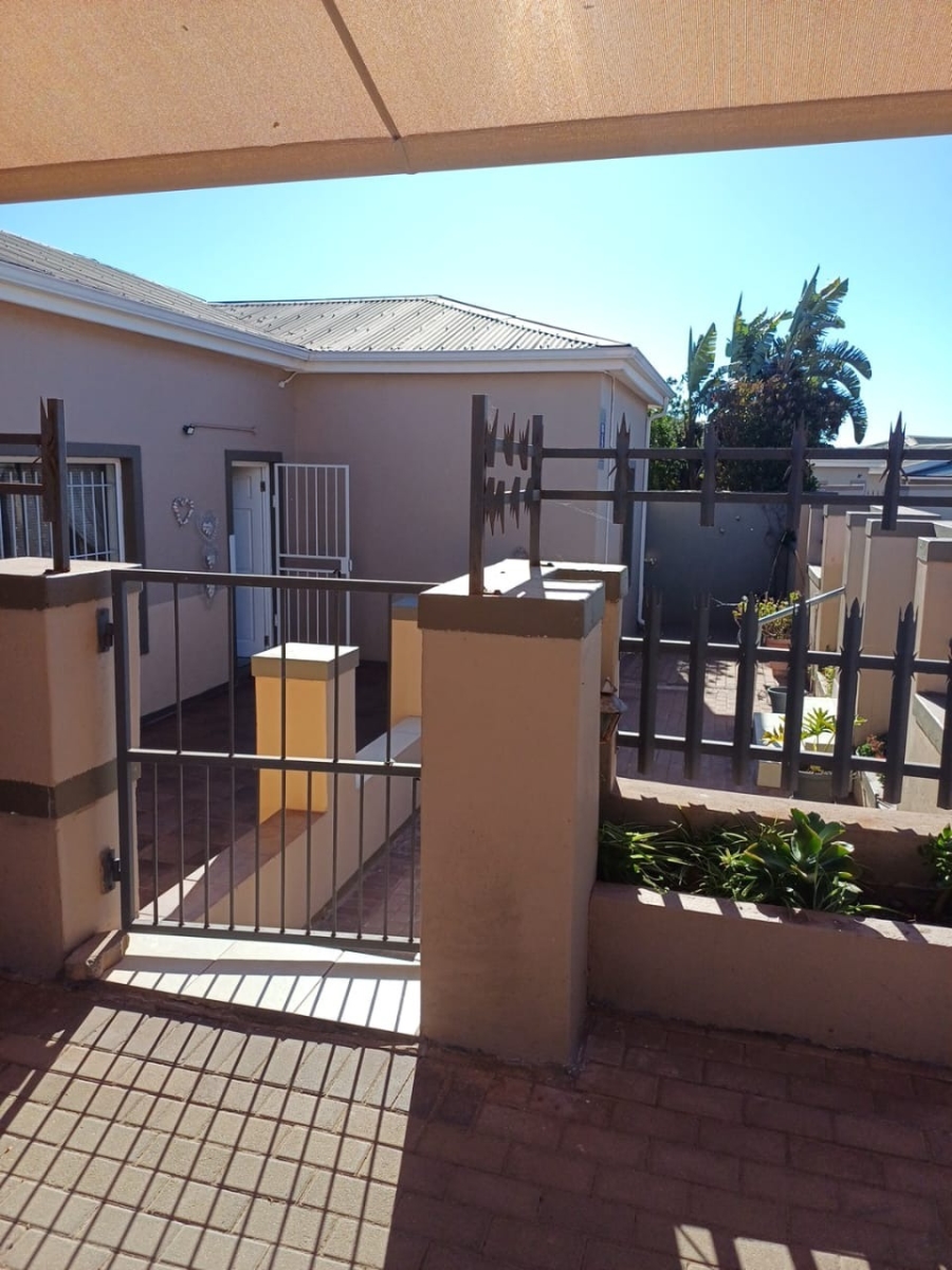 3 Bedroom Property for Sale in Vredenburg Western Cape
